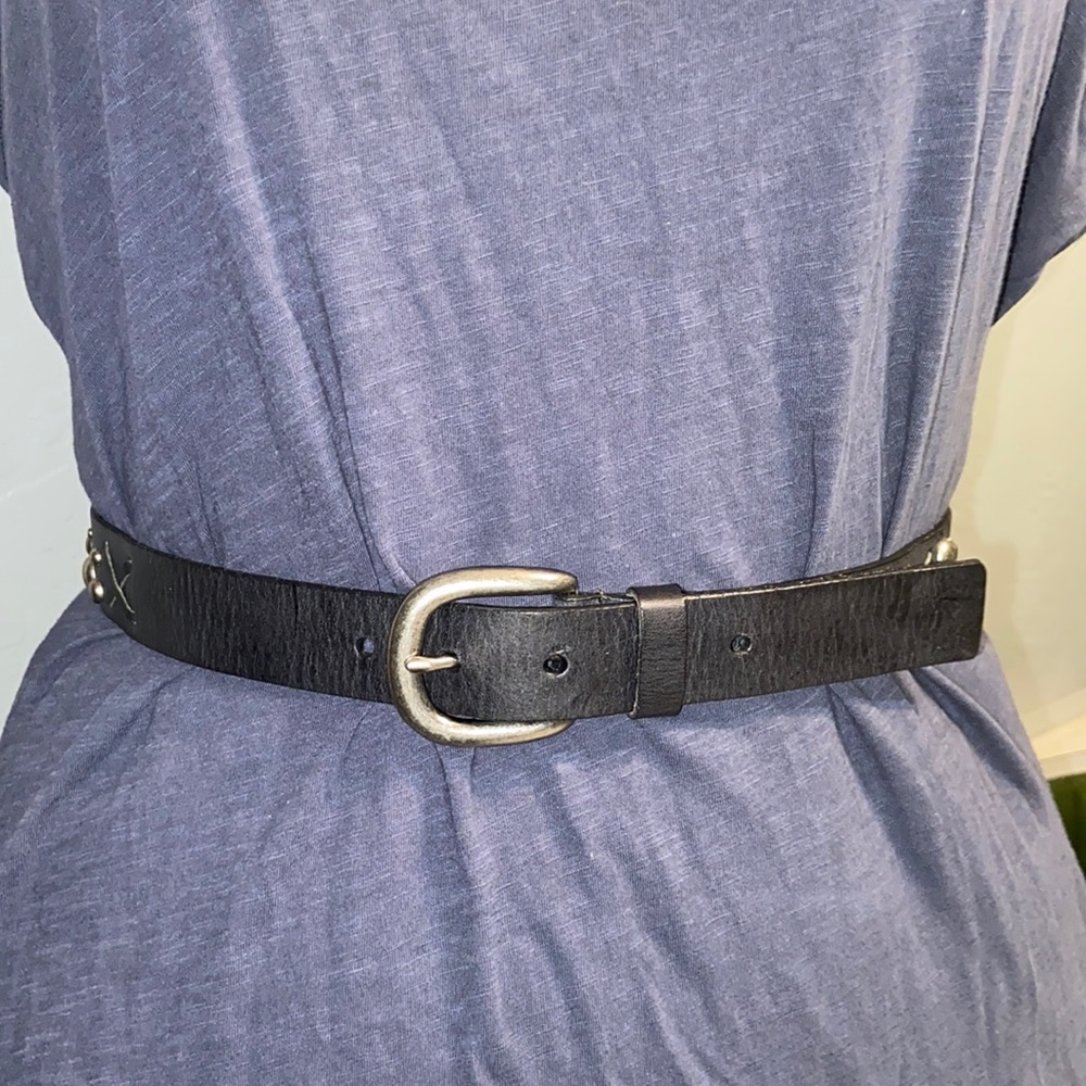 Dockers Genuine Leather Silver Tone Studded Belt Size Medium